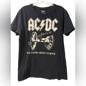 AC/DC Black Tee with Cannon Graphic Pre loved Size Med